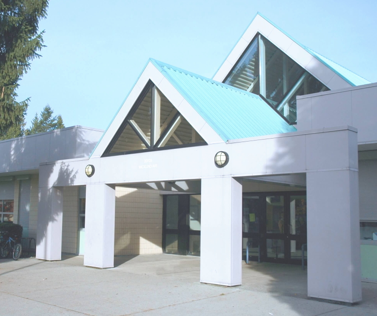 Westview Secondary School　ウェストビュー高校